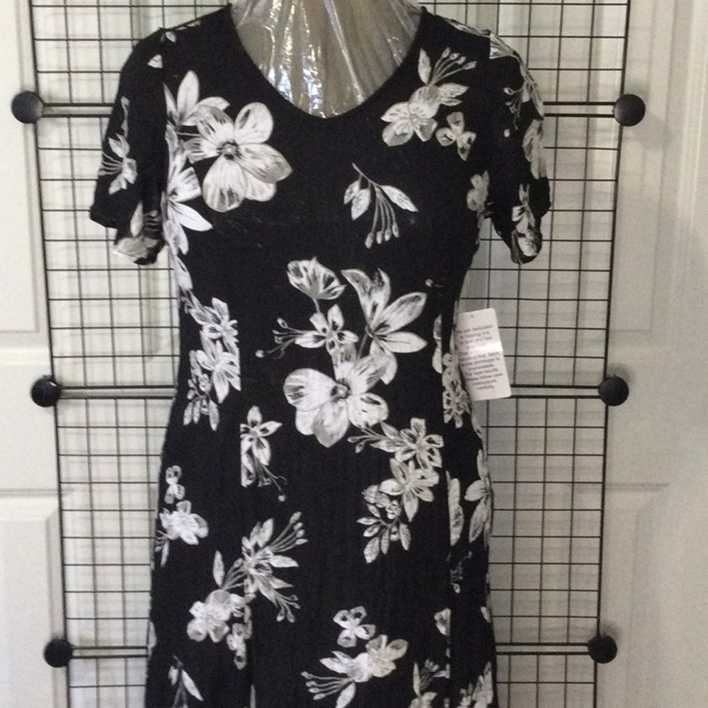 NEW Nice and comfortable summer maxi dress